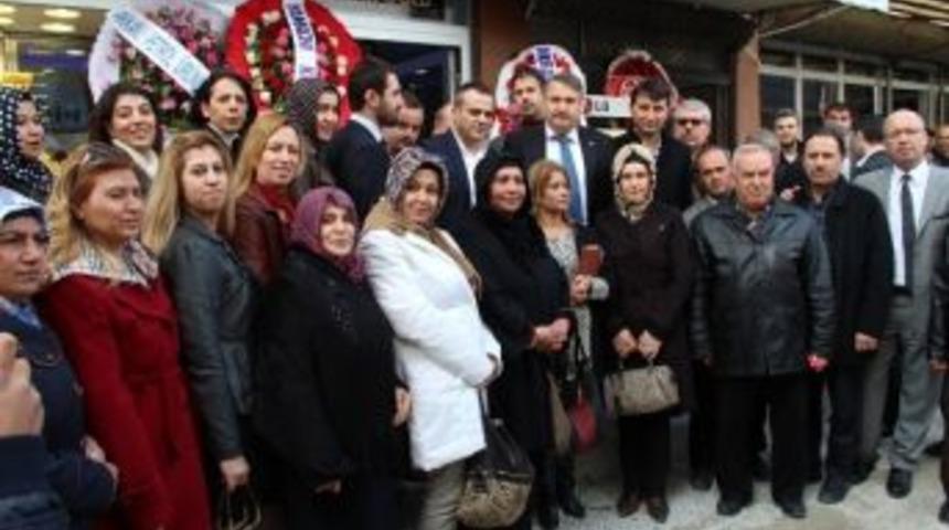 Ak Parti Yunus Emre Adayı &Ccedil;er&ccedil;i Muradiyelilerle Buluştu