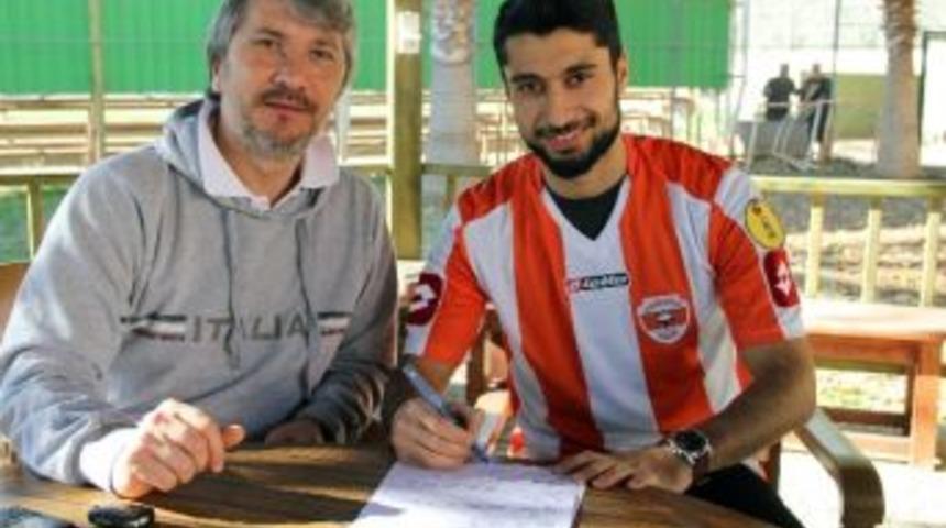 Adanaspor&rsquo;dan Fahri Akyol İle 1,5 Yılık S&ouml;zleşme İmzaladı
