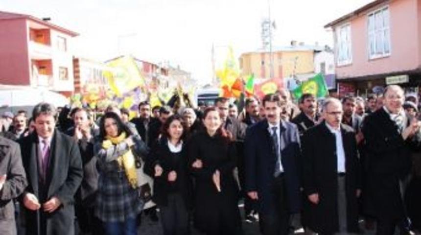 Bdp Ahlat&rsquo;ta Se&ccedil;im B&uuml;rosu A&ccedil;ılışı Yaptı