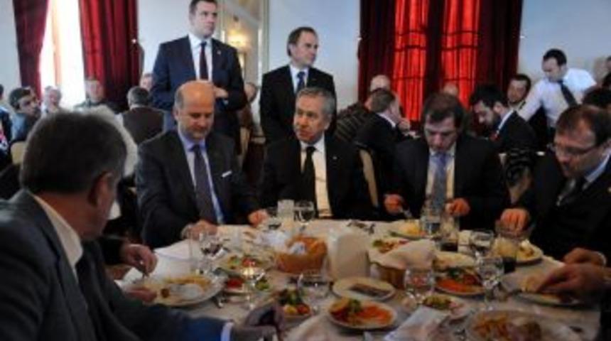 Başbakan Yardımcısı Arın&ccedil;: