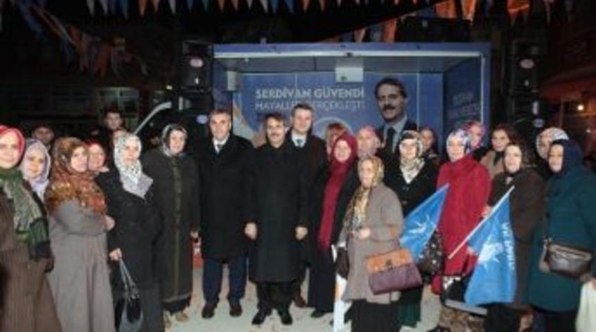 Ak Parti Yazlık Se&ccedil;im İrtibat B&uuml;rosu B&uuml;y&uuml;k Bir Coşkuyla A&ccedil;ıldı