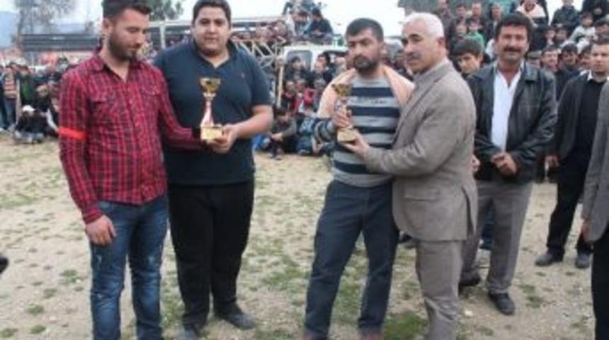 Demre&rsquo;de Deve G&uuml;reşlerini &Uuml;&ccedil; Bin Kişi İzledi