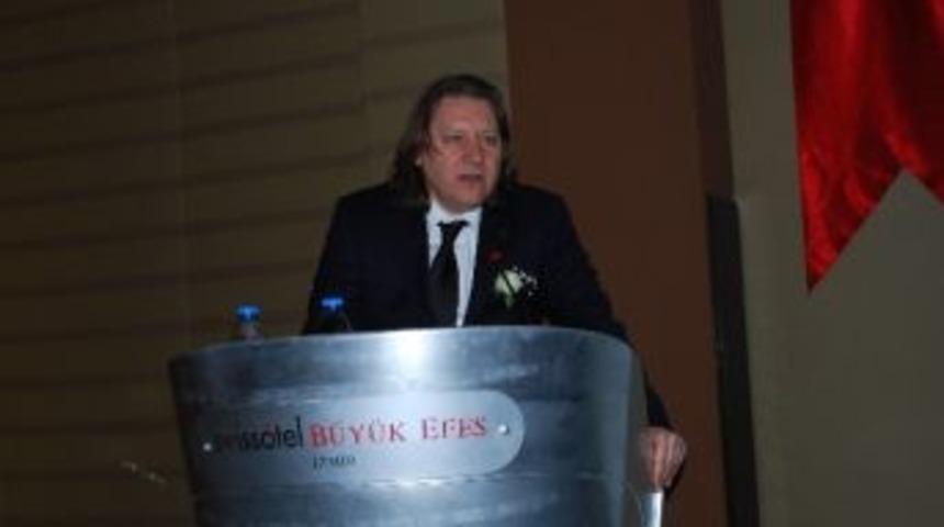 Beşiktaşlılar Derneği'nde Başkan Yeniden Serhat Kutlu Oldu