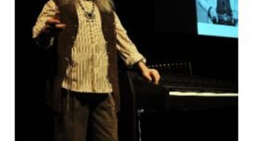 Barış Man&ccedil;o &Ouml;l&uuml;m&uuml;n&uuml;n 15. Yılında Kadık&ouml;y&rsquo;de Anıldı