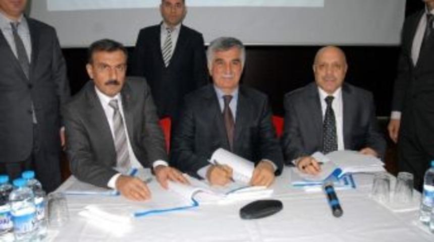 Adıyaman Belediyesi İle Hizmet-iş Toplu İş S&ouml;zleşmesi İmzaladı