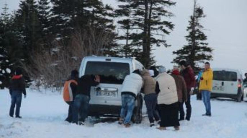 Uludağ'da Kar Kalınlığı 55 Santimetreye Ulaştı