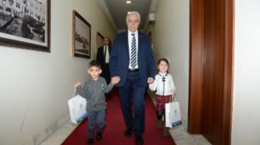 Miniklerden, Zihni Aldırmaz&rsquo;a Teşekk&uuml;r