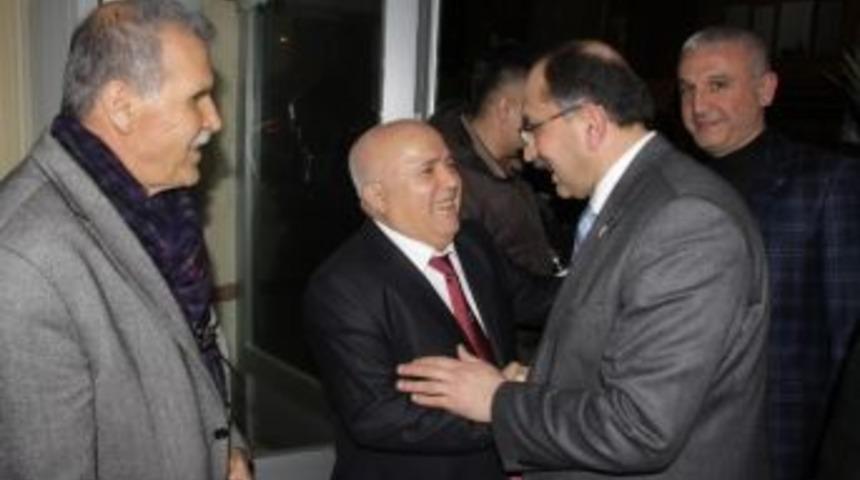 İneg&ouml;l Ak Partiden Manavlar K&uuml;lt&uuml;r Derneğine Ziyaret