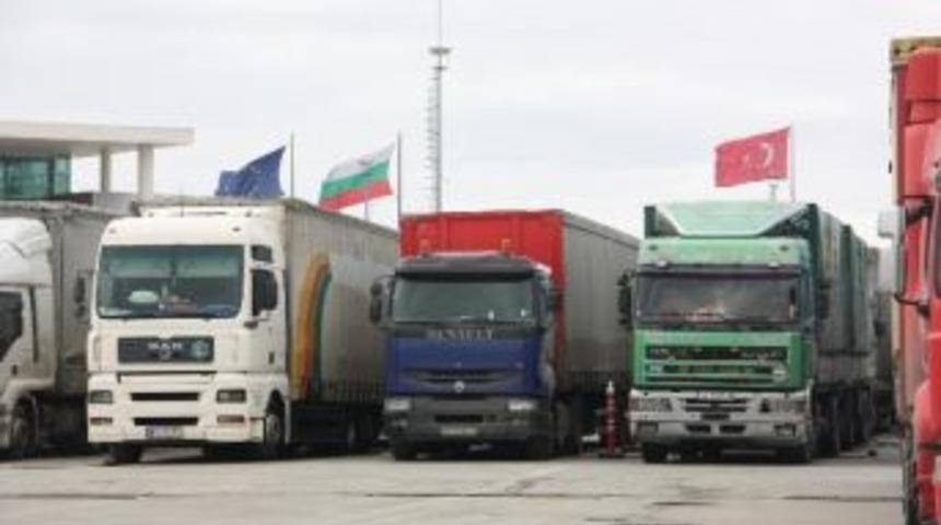 Kapıkule&rsquo;deki Tır&rsquo;ları Dozvola Krizi Durdurdu
