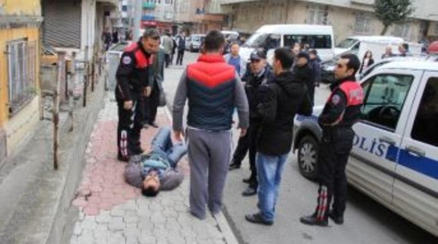 Samsun'da Sokak Ortasında Silahlı Saldırı: 2 Yaralı