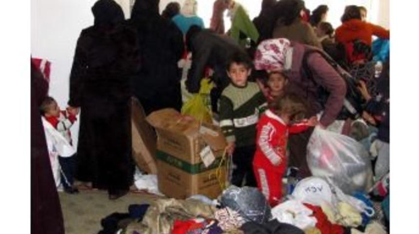 Araban İl&ccedil;esindeki Suriyelilere Yardım Dağıtıldı