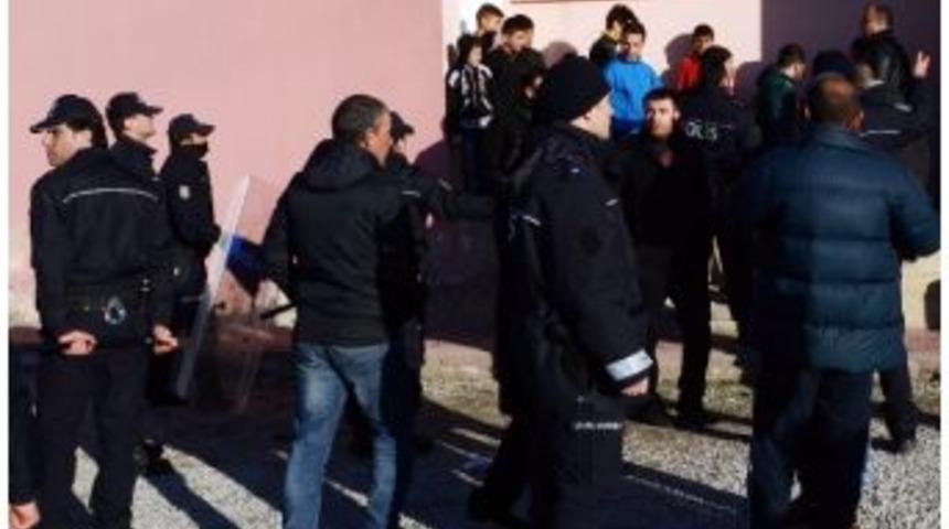 Bal Ma&ccedil;ında Kavga &Ccedil;ıktı