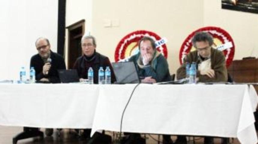 Edremit&rsquo;teki Fotoğraf Paneli İlgi G&ouml;rd&uuml;