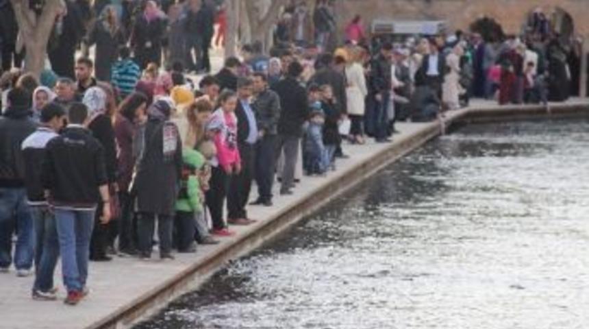 Balıklıg&ouml;l&rsquo;de Hafta Sonu Yoğunluğu