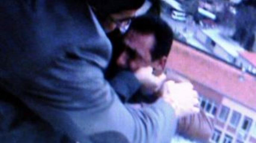 Ak Partli&rsquo;li Vekil İkna Etti, M&uuml;d&uuml;r Kurtardı