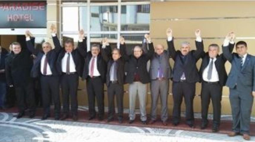 Ak Parti Belediye Başkan Adaylarını Tanıttı