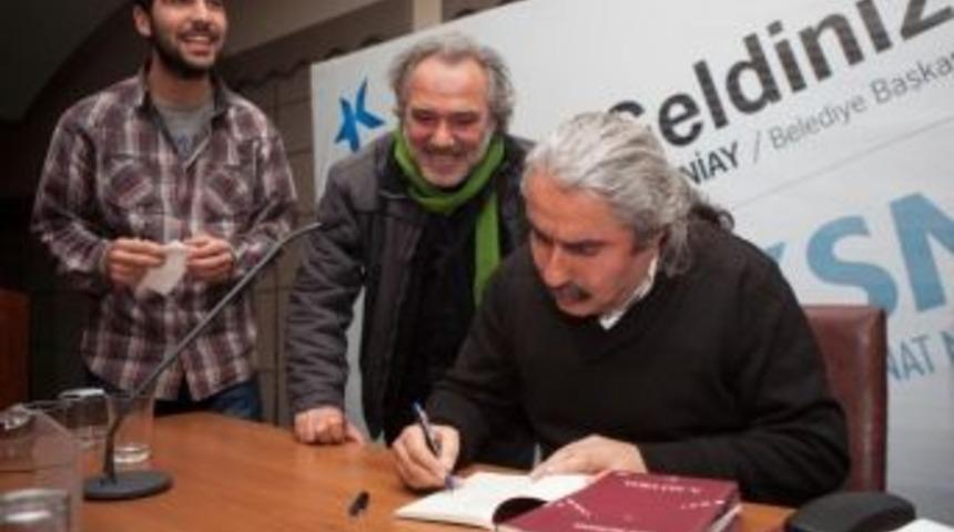 Şiir Meydanı&rsquo;nda Cemal S&uuml;reya Ve Ziya Osman Saba Anıldı