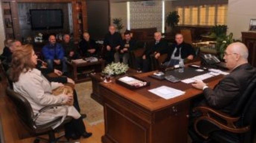 Yaşar&rsquo;a 5 Bin Kişinin Desteğini Getirdiler