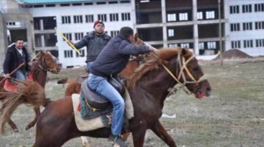 Ata Sporu Cirit Sandıklı&rsquo;da İlgi G&ouml;r&uuml;yor