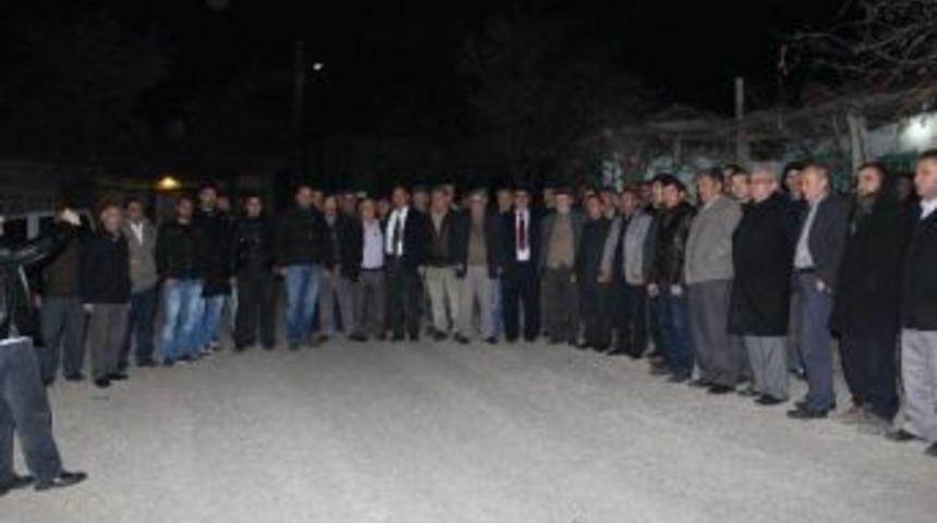 Mhp Adayı Yıldırım, Seyitgazi Ayvalı Mahallesi Ziyaret Etti