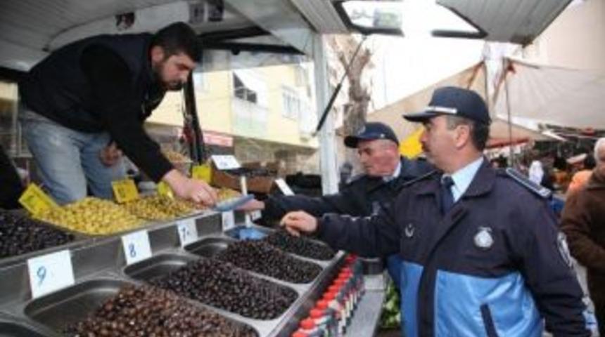Kartal Zabıta Ekipleri Pazar Esnafını Denetliyor