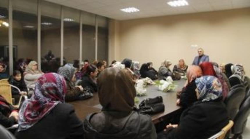 Başkan İnci, Ak Parti Hendek Kadın Kolları İle Bir Araya Geldi