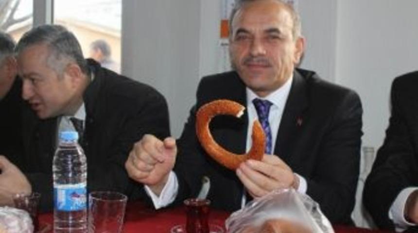 Tekintaş, İl &Ouml;zel İdaresi İş&ccedil;ileriyle Kahvaltıda Buluştu