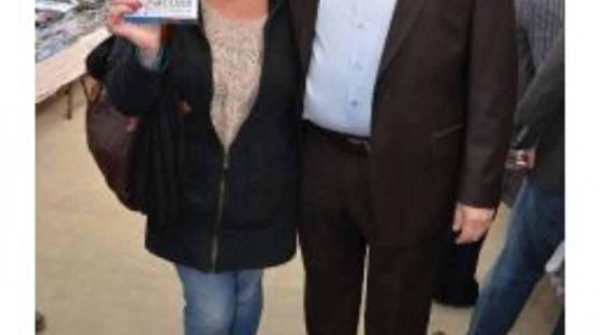 Ak Parti'nin Didim Adayı D&ouml;ver, Semt Pazarını Gezdi