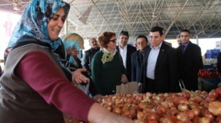 Başkan T&uuml;t&uuml;nc&uuml; Pazar Esnafını Ziyaret Etti