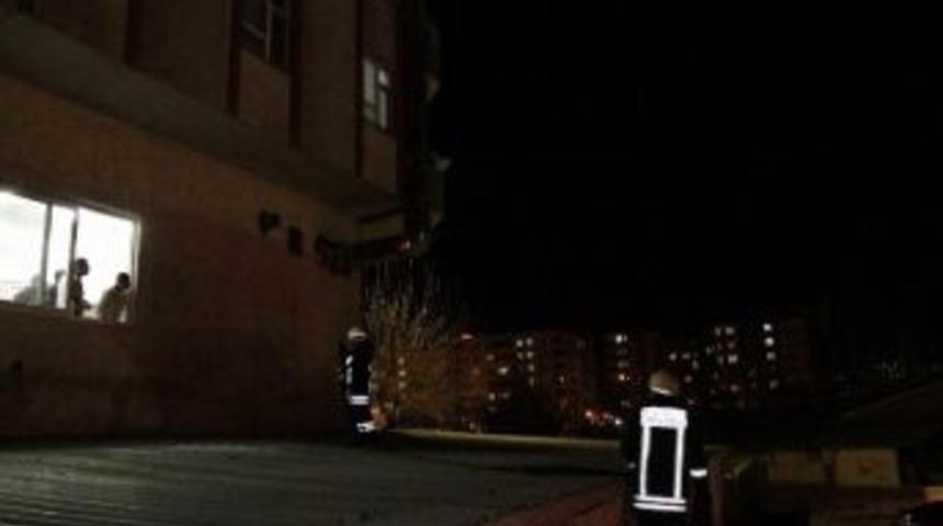 Diyarbakır&rsquo;da Baca Yangını Paniğe Neden Oldu