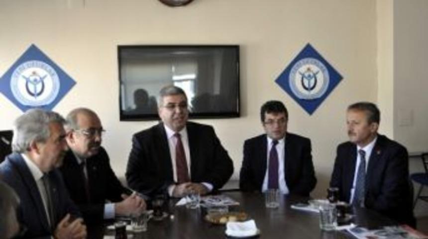 Mhp Belediye Başkan Adaylarından Yeni Ufuklar Derneğine Ziyaret