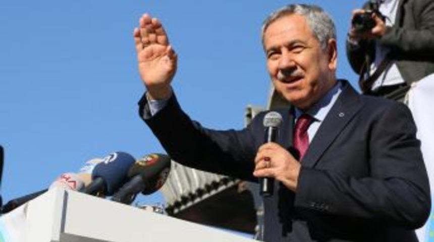 Başbakan Yardımcısı Arın&ccedil; İzmir'de