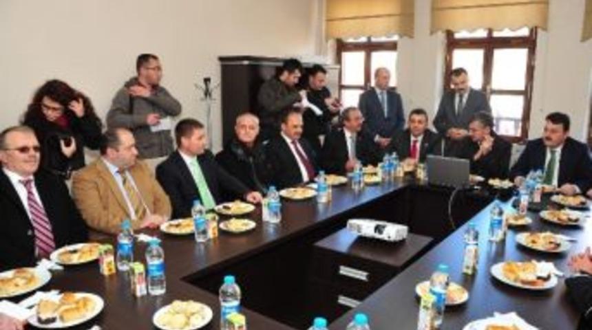 Sağlık Bakanlığı Kastamonu&rsquo;ya 6 Ambulans G&ouml;nderdi