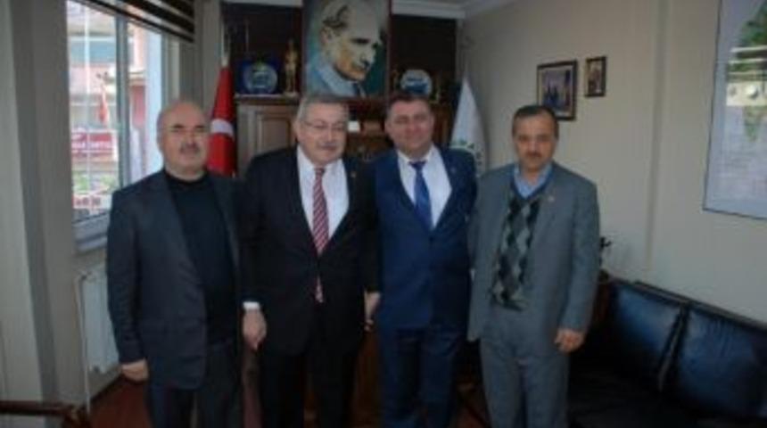 Yeni Muhtarlar Derneği Başkanı Kalembaşından Başkan G&uuml;lşen&rsquo;e Ziyaret