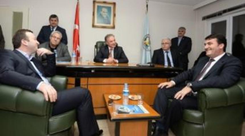 D&uuml;ndar, Balkan G&ouml;&ccedil;menleriyle Buluştu
