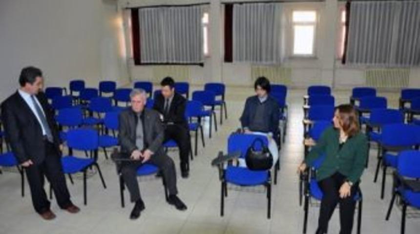 Bilecik İl &Ouml;zel İdaresi'nden Gen&ccedil;lik Merkezi'ne Malzeme Yardımı
