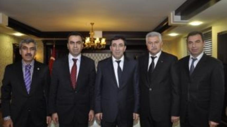 Kilis Heyeti, Kalkınma Bakanı Cevdet Yılmaz&rsquo;ı Ziyaret Etti