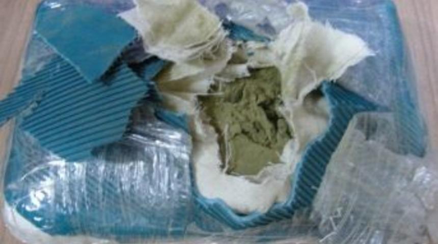Belinde Ki Korseden 1 Kilo 500 Gram Uyuşturucu &Ccedil;ıktı