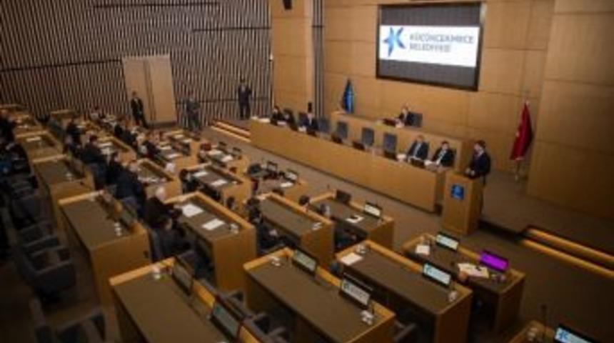 K&uuml;&ccedil;&uuml;k&ccedil;ekmece Belediyesi, Yeni Binasında İlk Meclis Toplantısını Ger&ccedil;ekleştirdi