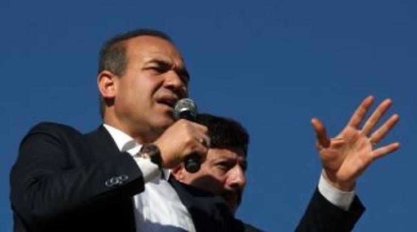 S&ouml;zl&uuml;: "rant Odaklarına Fedailik Yaparsak Yazıklar Olsun Bize"