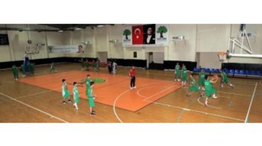 Şehitkamil Basketbol Antren&ouml;rl&uuml;k Kursuna Ev Sahipliği Yapacak