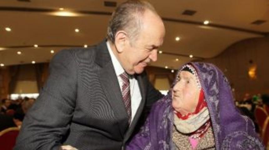 İbb Başkanı Topbaş, G&uuml;ne Artvin Horonuyla Başladı