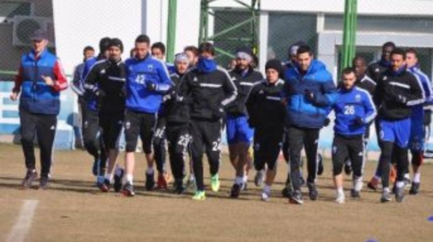 Kayseri Erciyespor, &Ccedil;aykur Rizespor Ma&ccedil;ı Hazırlıklarını S&uuml;rd&uuml;r&uuml;yor