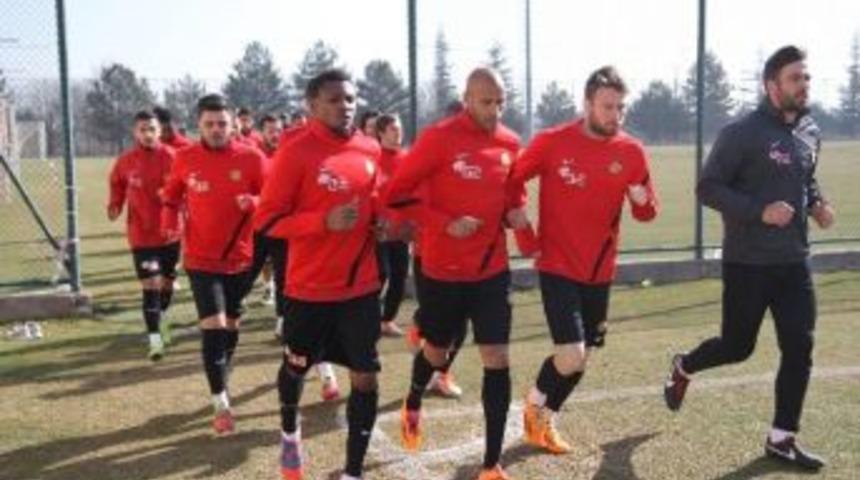 Eskişehir Ekibi Akhisar Deplasmanına Moralli Gidiyor