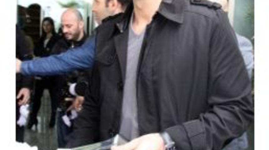 Demet Akalın Anne Oldu