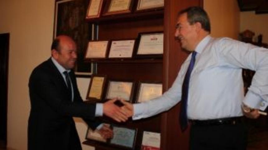 Pazarcılar Odası Y&ouml;neticilerinden &Uuml;nver&rsquo;e Ziyaret