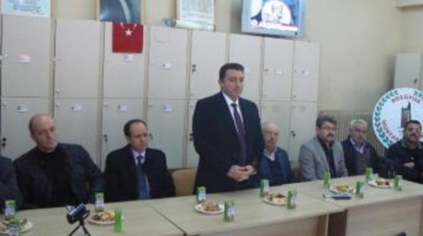 Bakıcı, Muhtarlarla Bir Araya Geldi