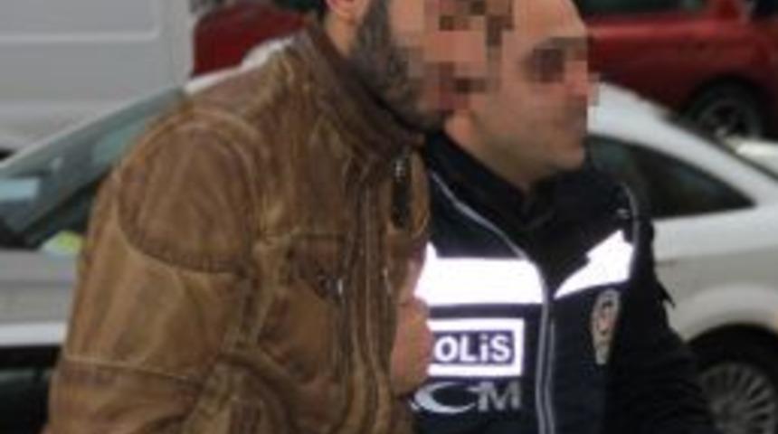 Piyasaya Sahte Para S&uuml;rmek İ&ccedil;in Maaşlı İş&ccedil;i Tutan Gence 4 Yıl 2 Ay Hapis