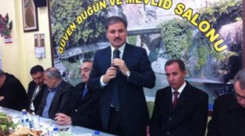 Ak Parti Heyeti, Muhtarların Huzur Toplantısına Katıldı