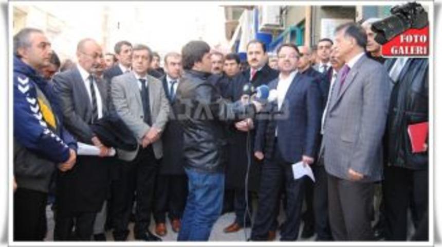 Elazığ'da Siyasiler Stk&rsquo;lar ve Taraftarlar Tek Yumruk